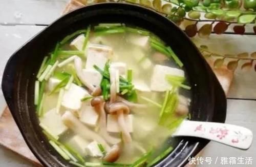 海鲜菇|豆腐和它一起炖,比鸡汤还鲜,百吃不腻,补钙,早吃早受益