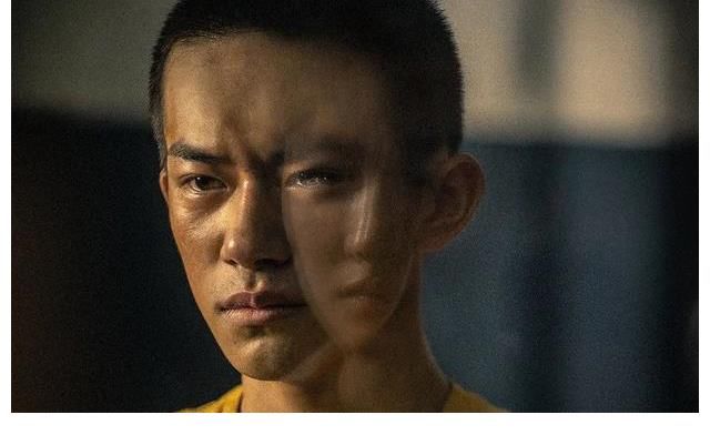 央媒|《长津湖》破42亿，易烊千玺打破无人匹及的成就，央媒：别捧杀他