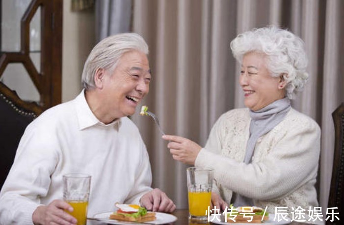 慢性疾病|长寿不是命中注定:有这7个特点的老人,更容易长寿,你有几个?