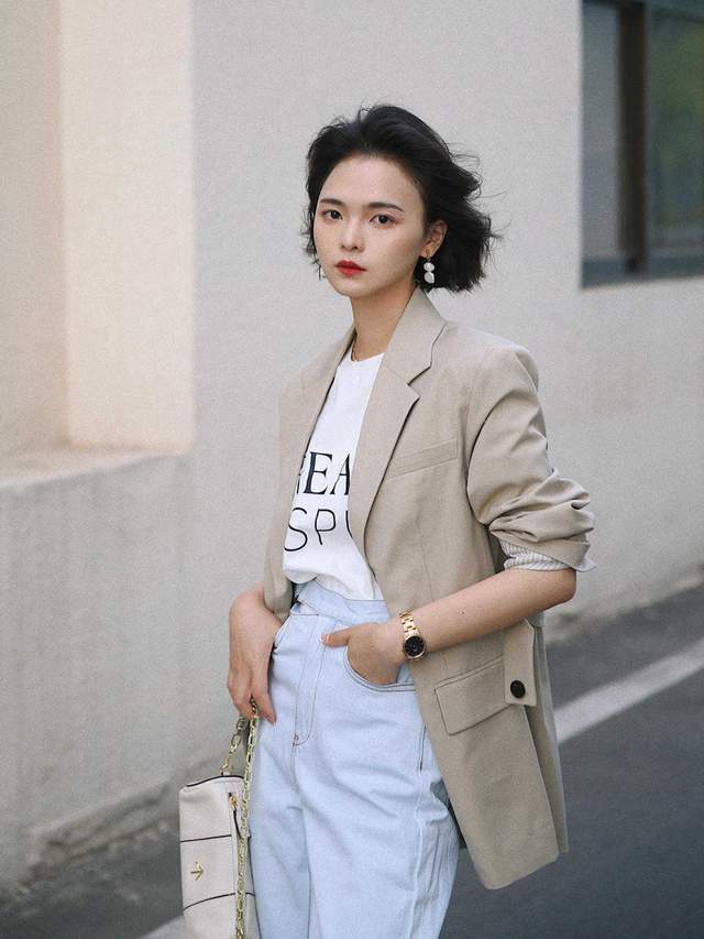 有气质|果然,西服外套还是配“牛仔裤”才洋气,显高显瘦,关键还耐看