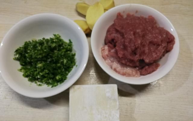 开馄饨店10年,这个调馅方法最靠谱,鲜嫩抱团,老人孩子都爱吃