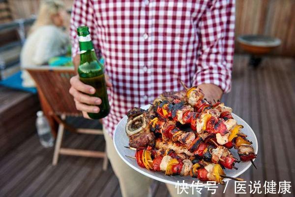 血管健康|有这4个行为的人,容易遭受血栓困扰,若有你,趁早改正