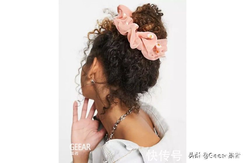 造型|夏日戴这几款发饰,不用5秒就能打造时髦女生造型