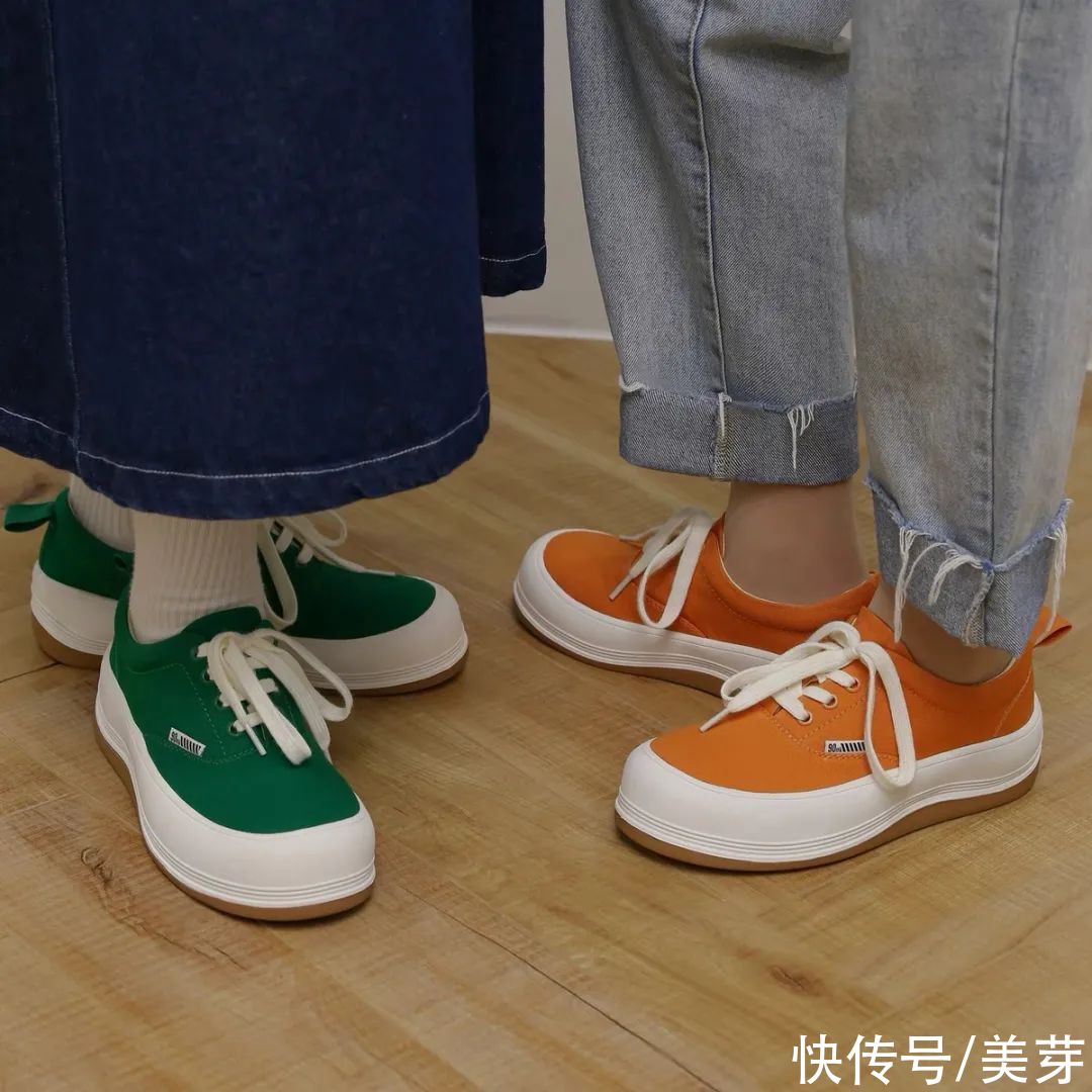 小白鞋过时啦，这5双鞋才是谁穿谁时髦