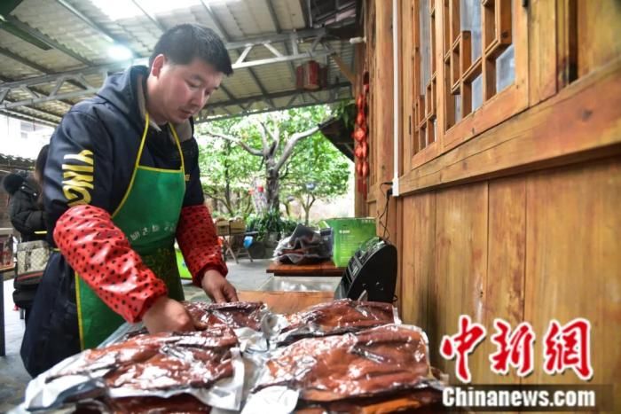 鸭子|广西丹洲腊鸭：从“舌尖上的乡愁”到乡村振兴的“利器”