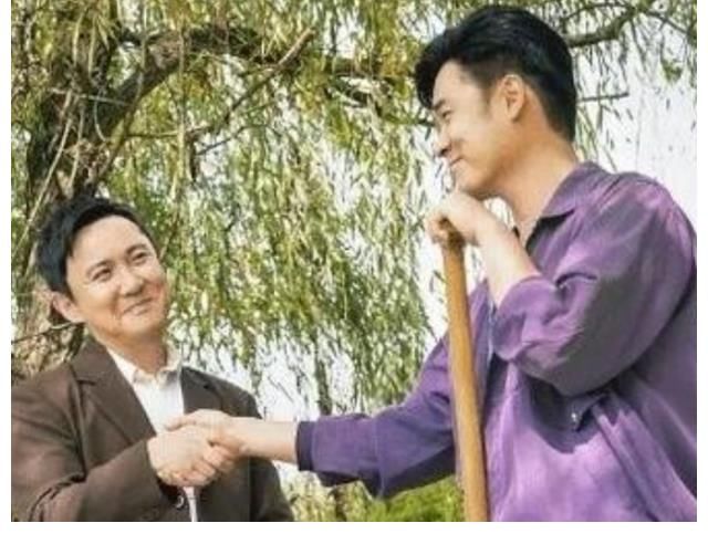 鄭愷|跑男第9季的悲哀：有野心的另尋去路，沒(méi)資源的成為了元老