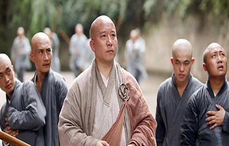 拜佛|朱元璋去少林寺拜佛,问方丈:朕要跪吗?方丈妙答8字,避过死劫