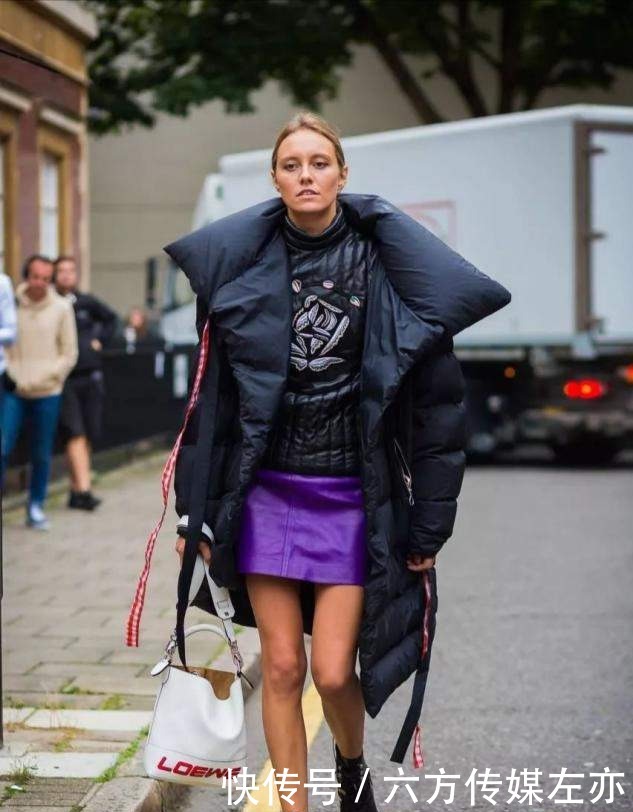 颜色融合感|女人买羽绒服,就选这3个颜色,显白显年轻,明年穿都不过时