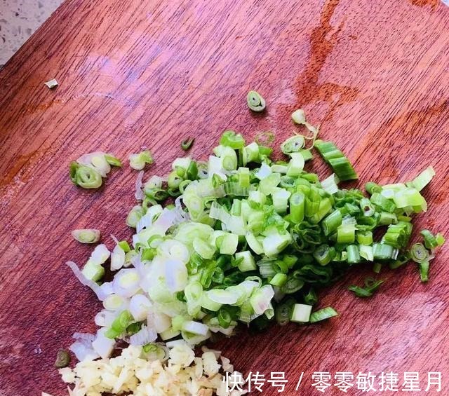 梅花肉|梅花肉蒸饺,一口一个停不了!