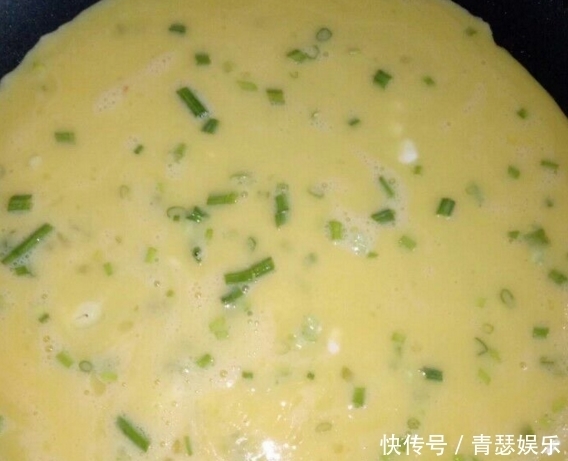 鸡蛋|1个西红柿、2个鸡蛋、3个人的早餐!