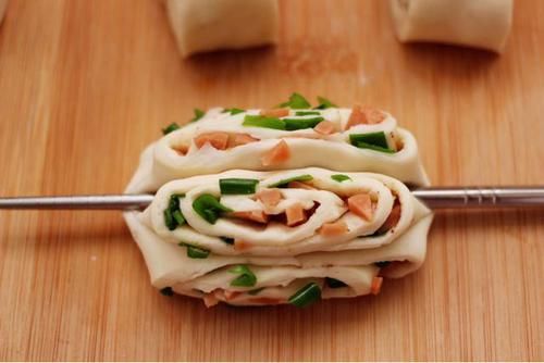 花生油|早起10分钟,做2笼小花卷,咸香柔软,搞定全家早餐主食