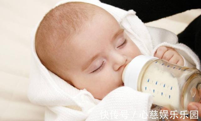 睡眠质量|宝宝什么时候戒夜奶?最好不要超过这个月,影响发育还不长个