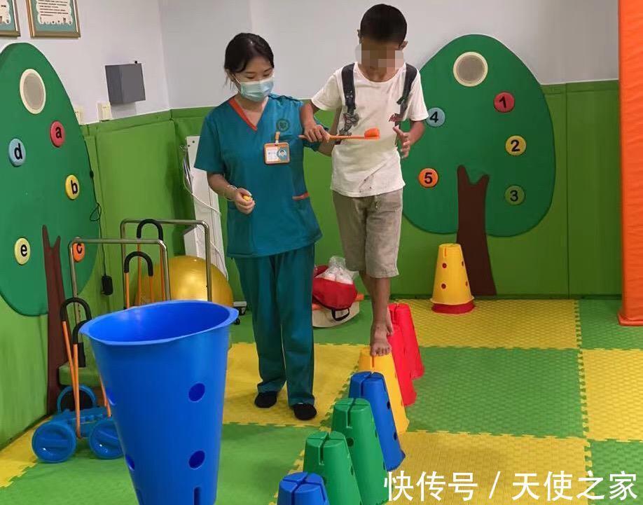 欣欣因为感冒出现咳嗽、咳痰和呼吸困难