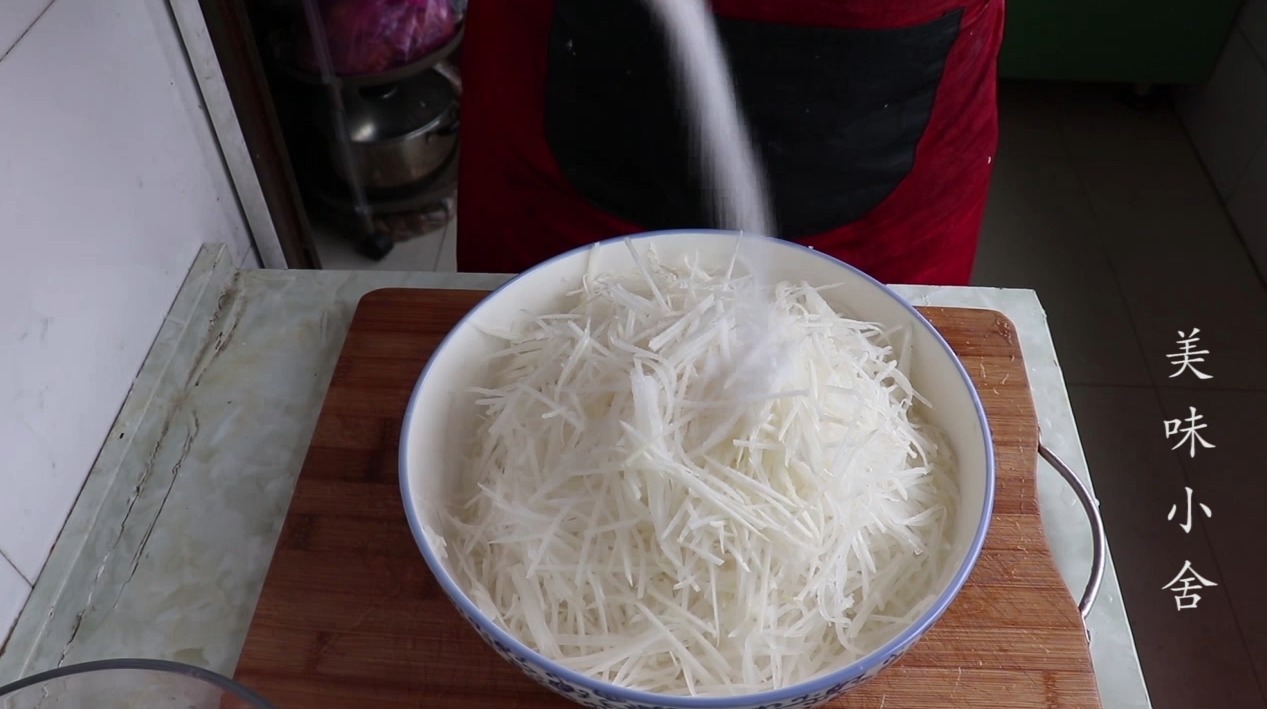 正宗酸汤水饺做法，酸辣爽口，好吃又过瘾，学会都可以开饺子馆了