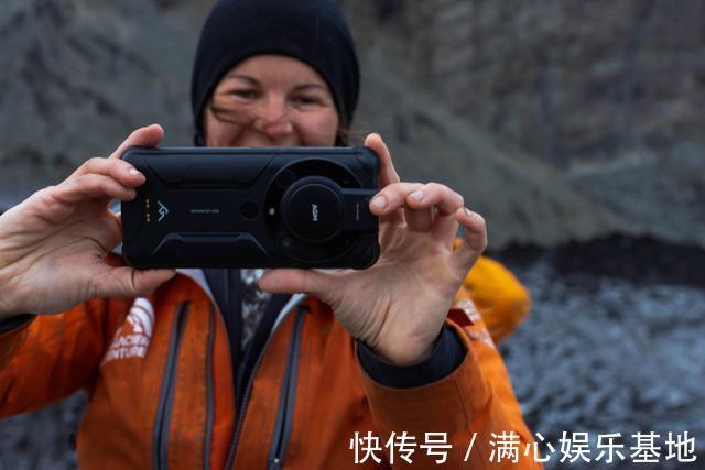 三防|1.5米摔不烂水浸不坏的三防手机,热成像夜视,关键时刻能保命