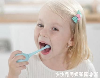 洁白|想要宝宝牙齿洁白,这3点家长要做好,帮娃告别“小黑牙”