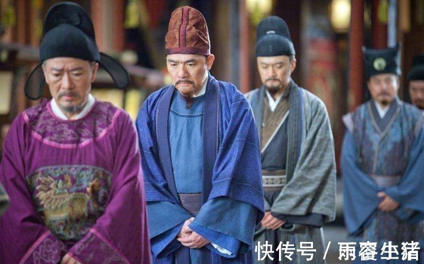 衙役&此人是北宋公认清官,包拯都崇拜,仅凭少一样证物就破了和尚冤案