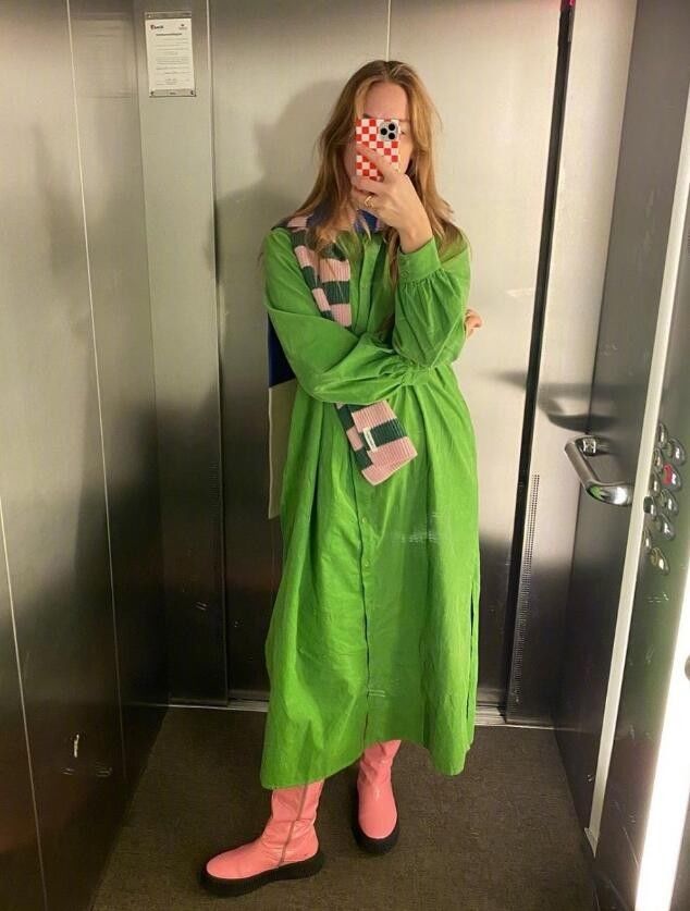 把亮色互搭毫无违和感 跟丹麦时博感受奇妙的色彩化学反应吧