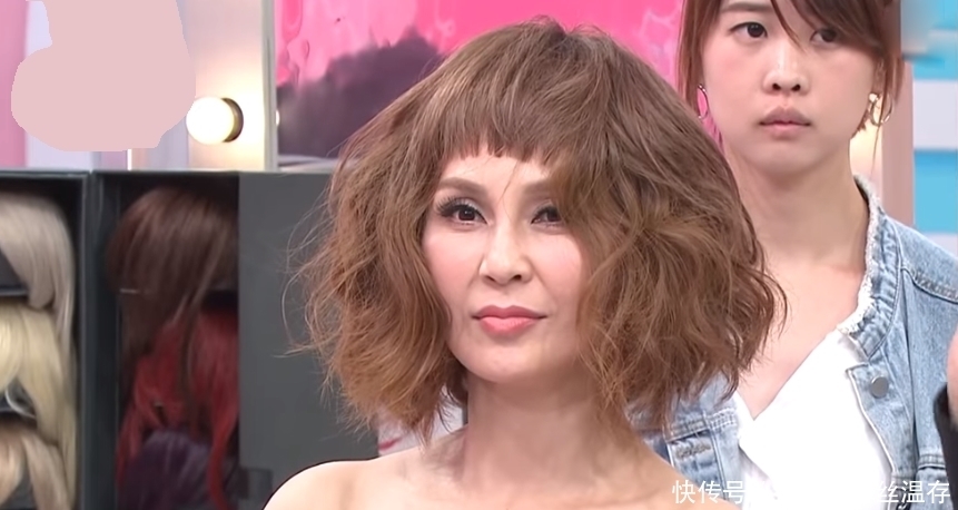 阿姨|50岁阿姨剪了一个刘海直接年轻30岁,看完阿姨们都排队去剪了