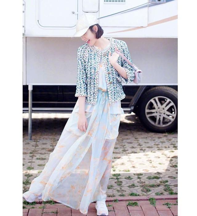 穿搭 穿衣讲究的中年女人,搭配有6个相似处,优雅减龄,美得很高级