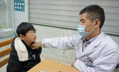 橘果|儿科医生:3种水果容易上火还易伤脾胃,家长少让孩子吃