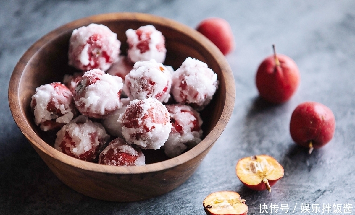 干净|10月是山楂的成熟期,撒把白糖炒一炒,开胃解馋自制干净吃得放心