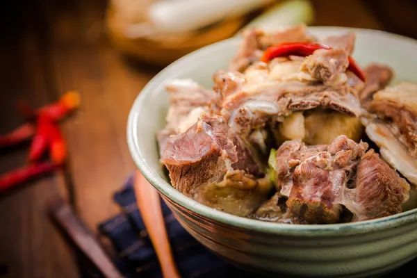 枸杞子|睡觉、走路犯个错，湿气会越来越重！