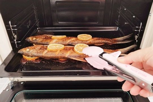 鱼腥的“克星”不是葱姜，而是它！做鱼时加一点，鱼肉鲜嫩无腥味