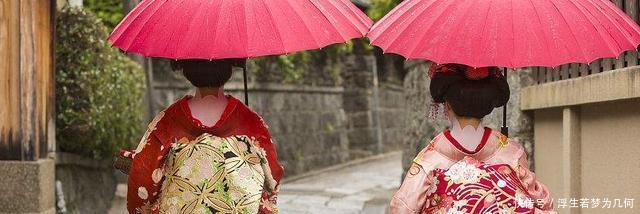 宽腰带|日本女性腰后背的包包到底有什么用！