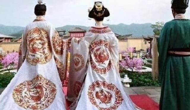 知识|古代女子的裙摆都拖地,难道不怕被弄脏吗看完涨知识了