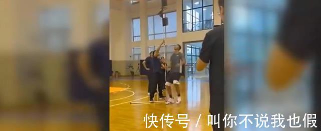阿迪|CBA官宣!胡明轩可穿阿迪球鞋,易建联能穿耐克,郭艾伦能穿AJ