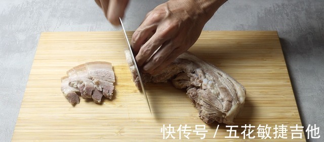 中秋|给中秋家宴换个新,原来“蒜泥白肉”一烀一切,才好吃,还不油腻!