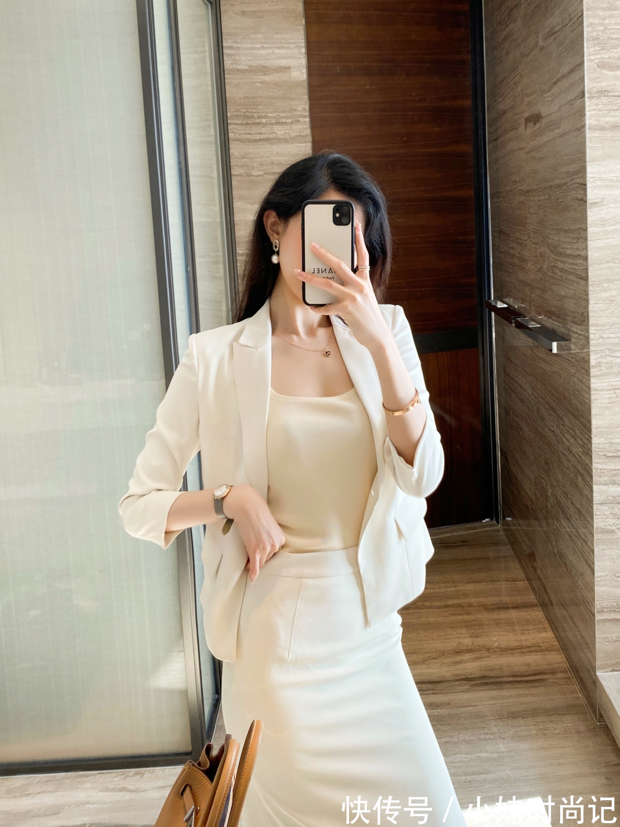 穿搭|气质职场穿搭,超显气场的西服套裙,展示职场干练气质