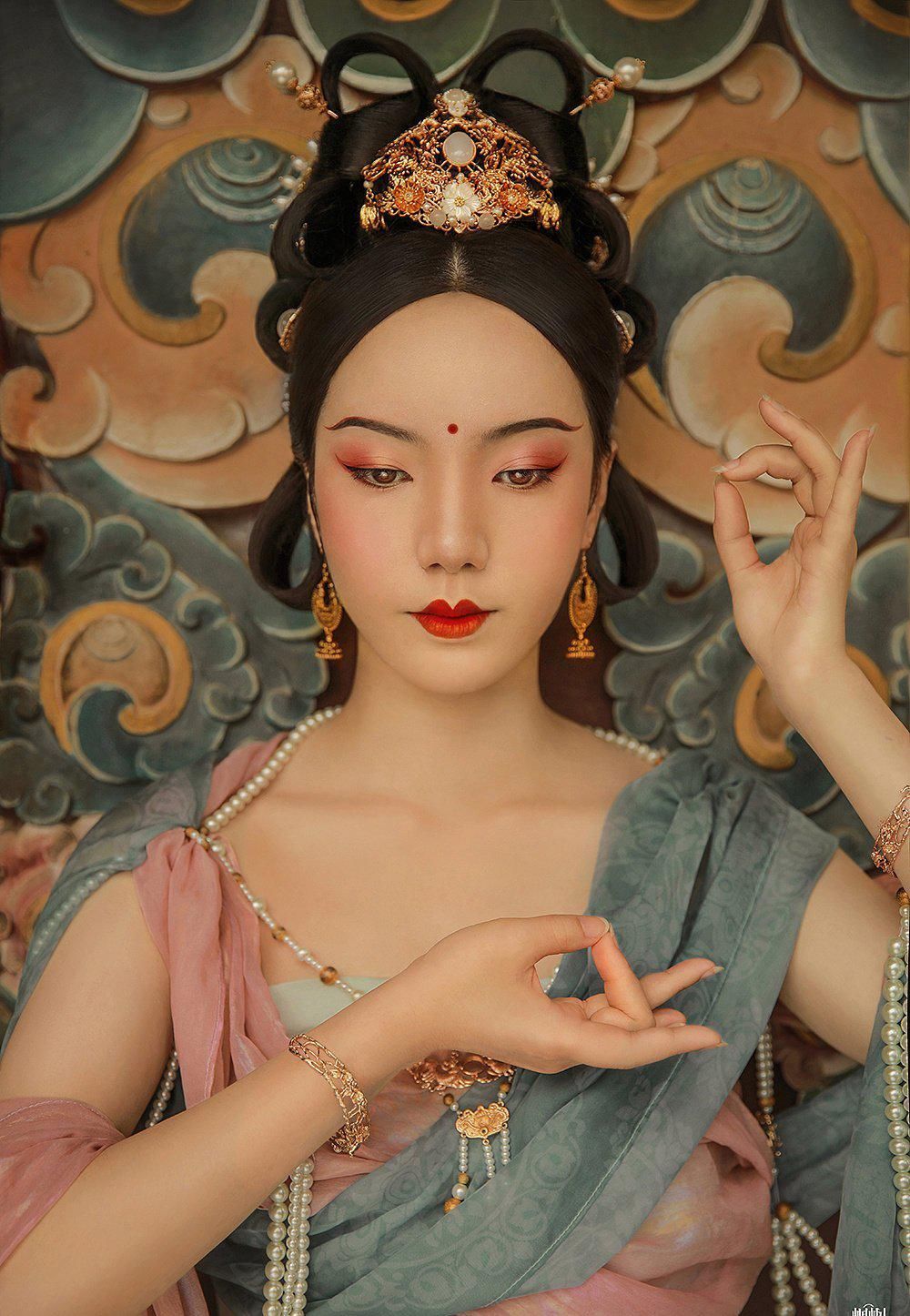 眼睛|“天生古风脸”都有哪些特点？中2个以上就可以放心穿汉服了