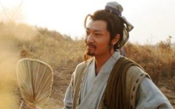 王伦后|豹子头杀了王伦后遭质疑,之后处境如何?晁盖的位置都是他让出来