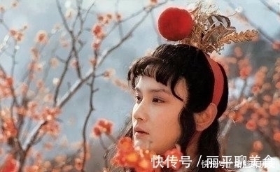 美妾!家有贤妻美妾,宝玉为何还离家出走他用七字说出薛宝钗的不堪