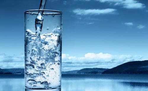 健康|长期喝茶的人与喝白开水的人相比，谁的血管更健康？现在知道还不晚