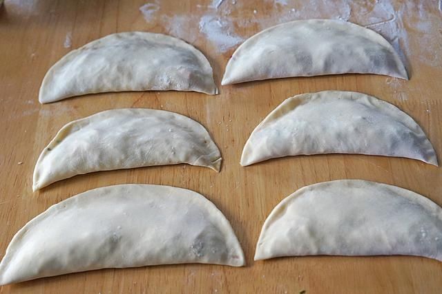 天冷了,盒子包这馅比韭菜盒子还要好吃,学会了自己在家就能做