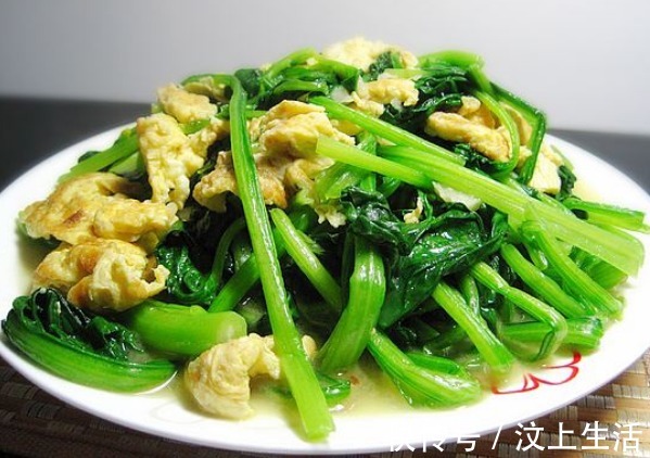 菠菜炒鸡蛋|多给孩子吃此菜,再贵也不要省,淡化皱纹,改善气血,年轻不显老