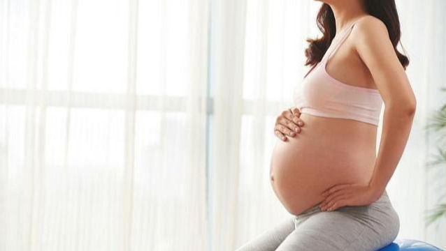 如初|孕期不想长妊娠纹，孕妈需要做好这4点，产后肚皮依然如初