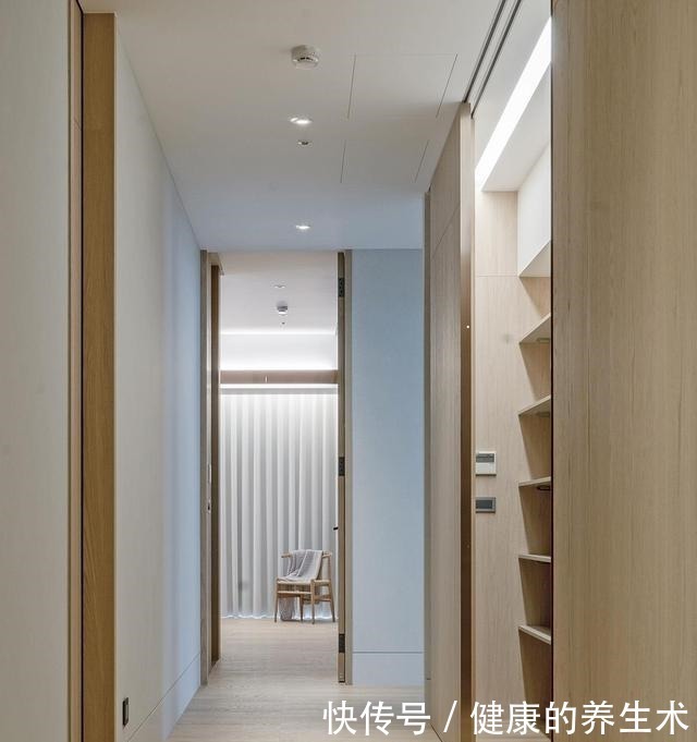 羡慕|有钱就买大平层吧!320㎡打造简约轻奢范,进屋太羡慕了!