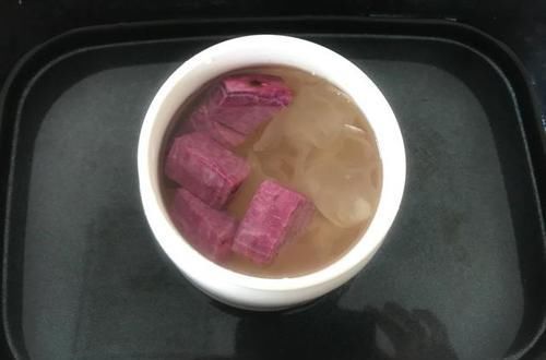 它是“天然清肠菜”，清理肠道，喝一碗等于慢跑1小时