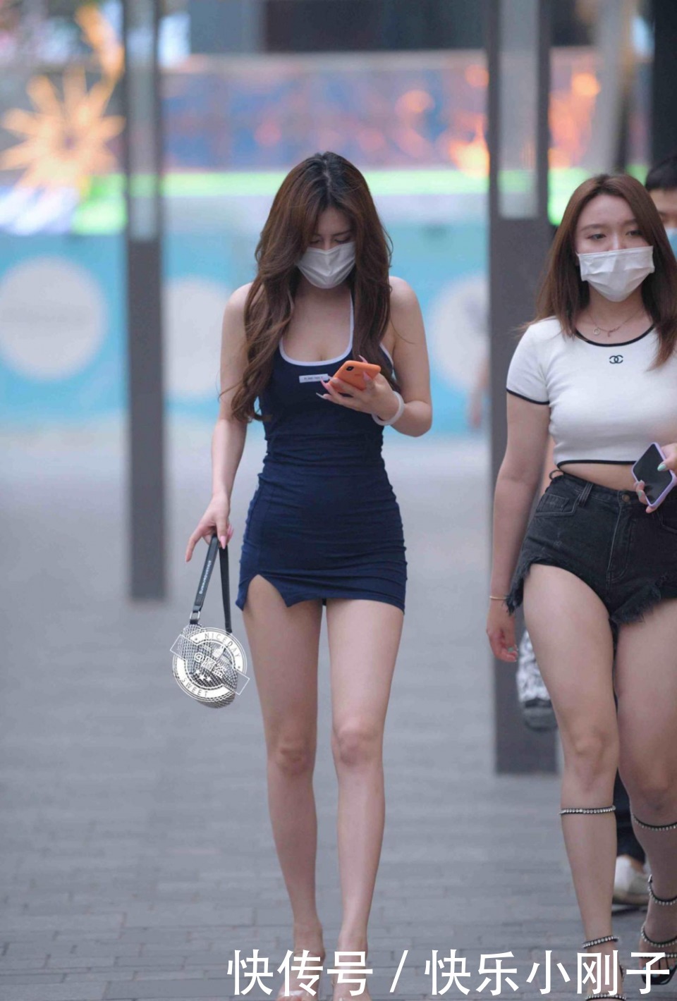 紧身衣|时尚精致的连衣裙穿搭衬托优美的线条,时尚女生都喜欢,淡雅大方