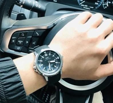 潜水表不知道怎么挑选？三款适合男士日常佩戴的潜水表