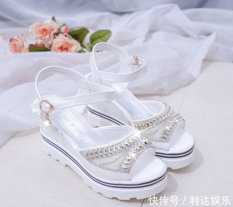 凉鞋|让女人溺爱上瘾的鱼嘴网纱凉鞋,妈妈穿上显高贵有名媛的气质