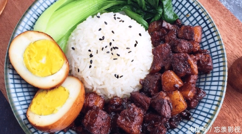  卤肉饭|教大家做正宗“卤肉饭”，自己在家做好吃又实惠，新手学起来也不难！