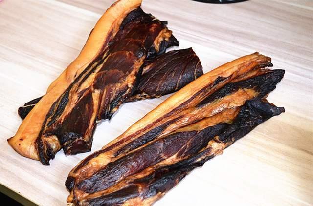  冬天|冬天里家中必备的腊肉，这样腌制才对，看着就有过年的气息