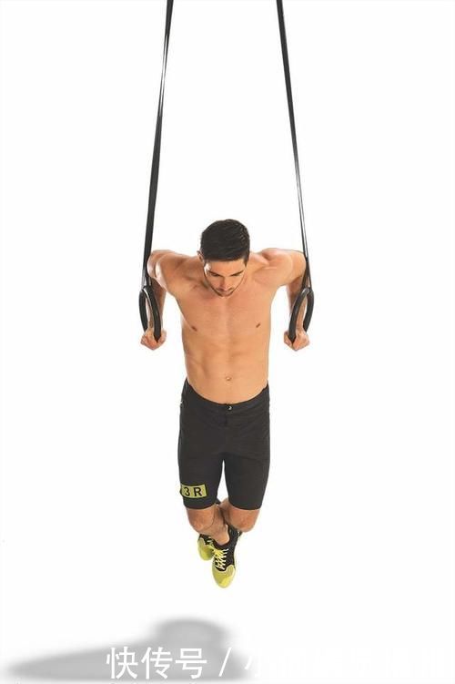 弯举|只是做二头弯举练不壮手臂,这样8个动作全面燃爆上身粗手臂