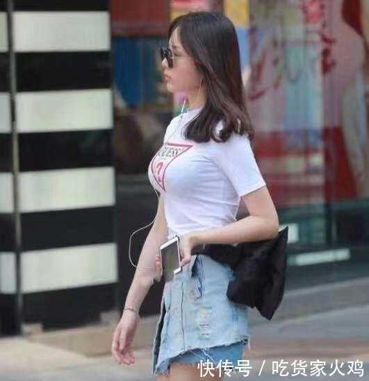丰腴|街拍:个高青春的小姐姐,丰腴有致,在路人中很显眼!
