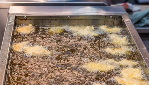 想吃锅包肉不用买，教你家常版做法，出锅酸甜可口，又香又脆